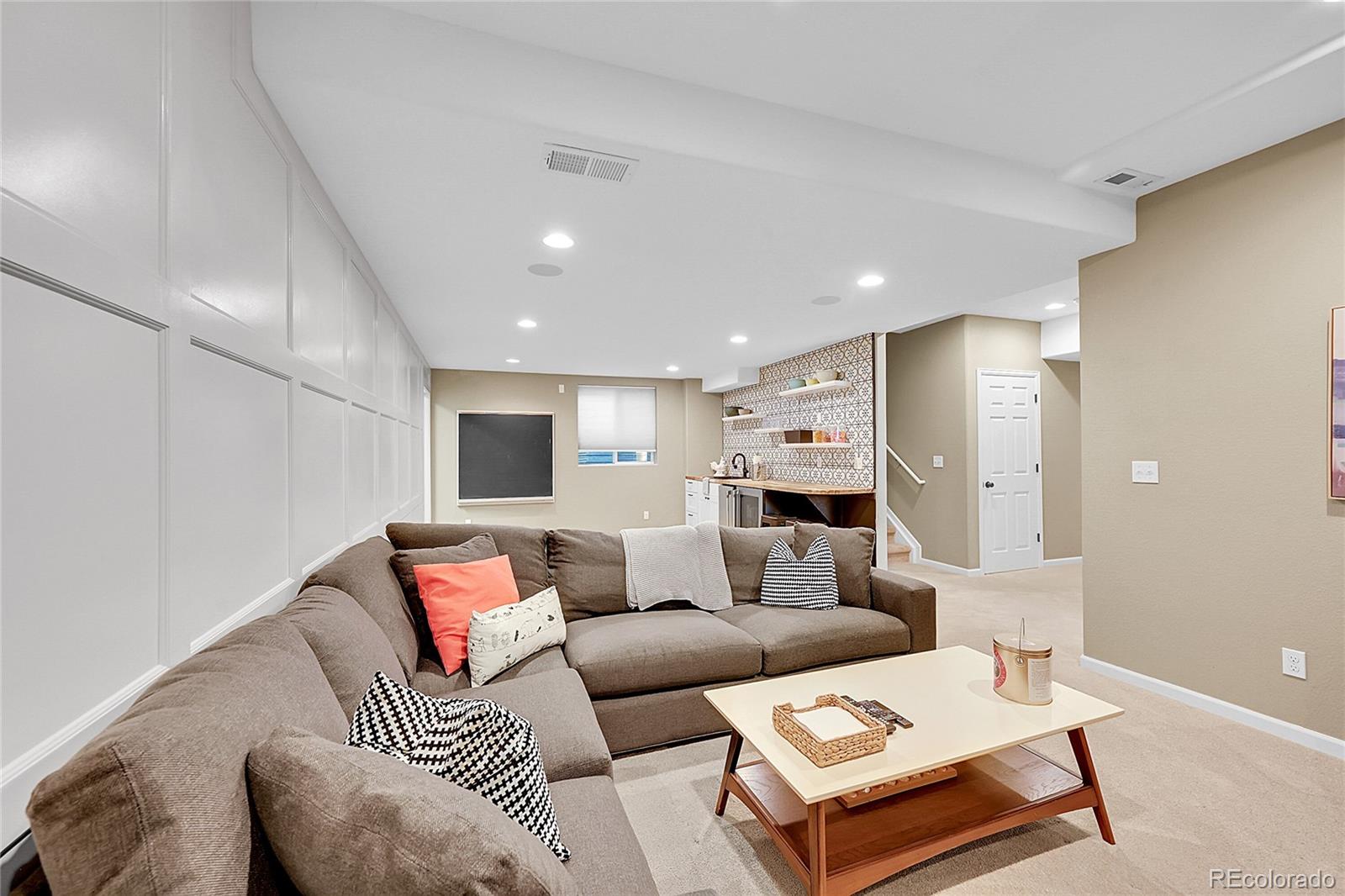 MLS Image #31 for 7064 e 2nd avenue,denver, Colorado