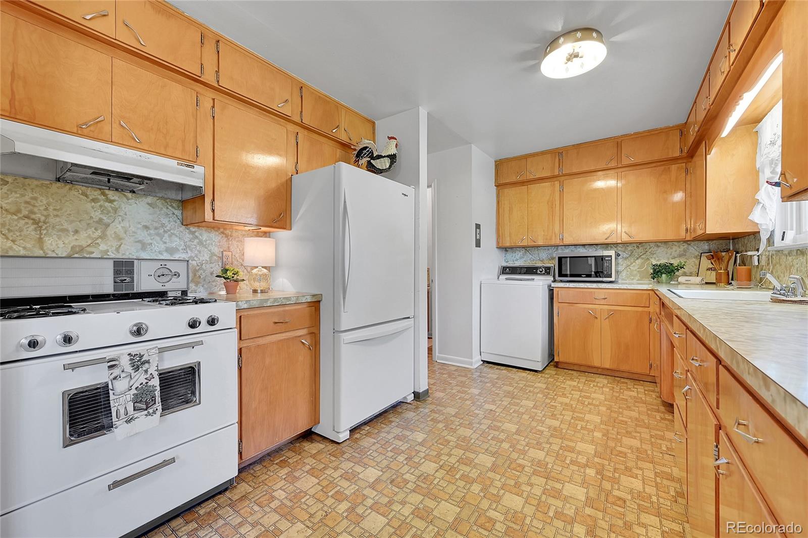 MLS Image #11 for 15065  huron street,broomfield, Colorado