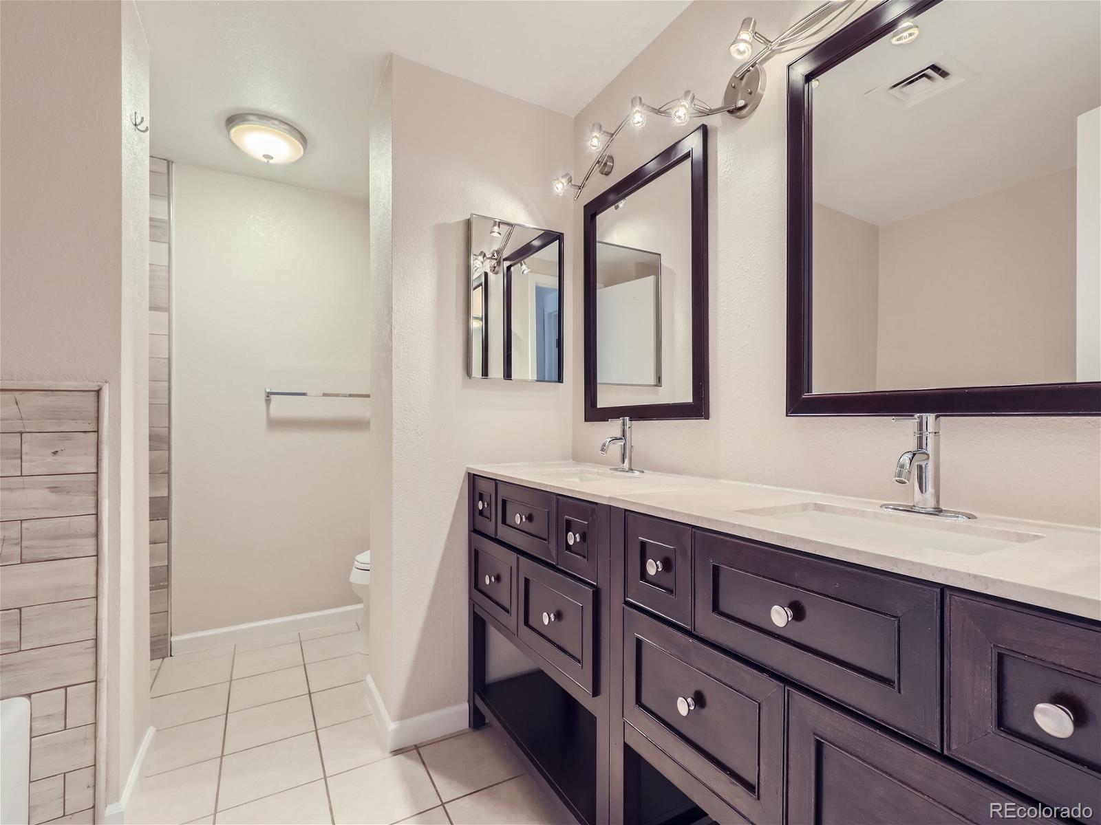 MLS Image #16 for 800  pearl street 204,denver, Colorado