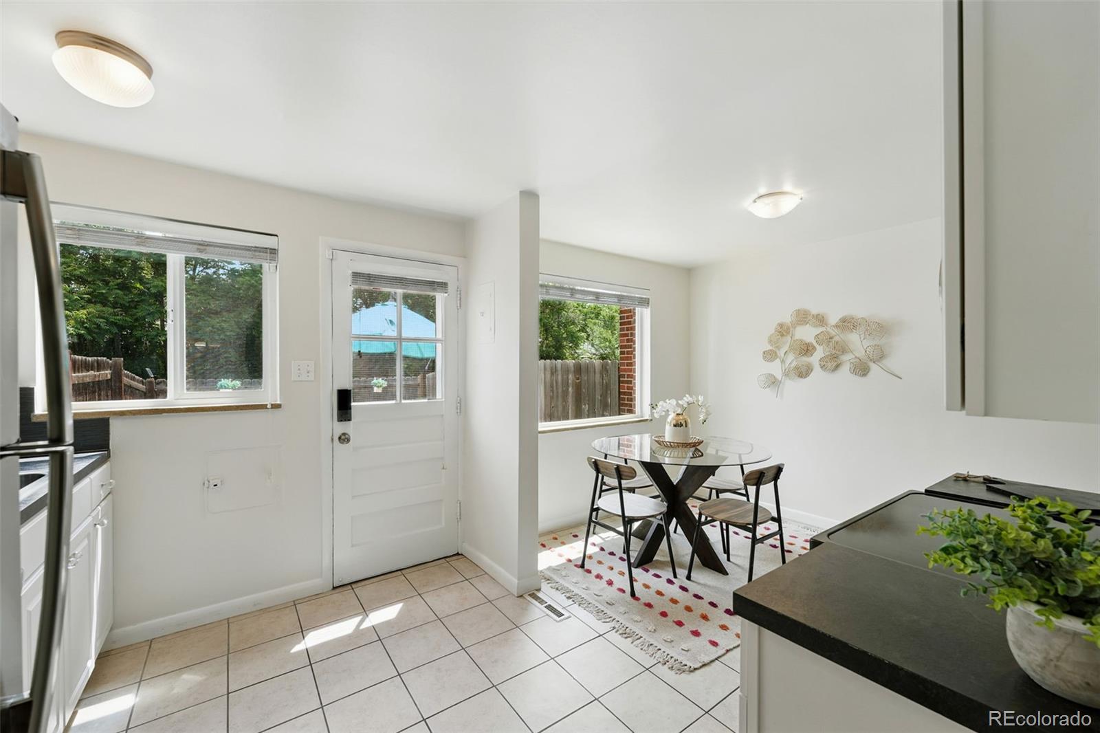MLS Image #14 for 1376  ivanhoe street,denver, Colorado