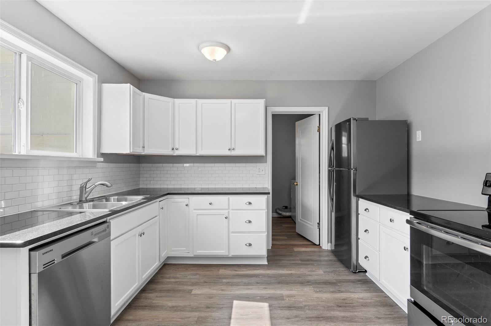 MLS Image #5 for 740  cherry street,denver, Colorado