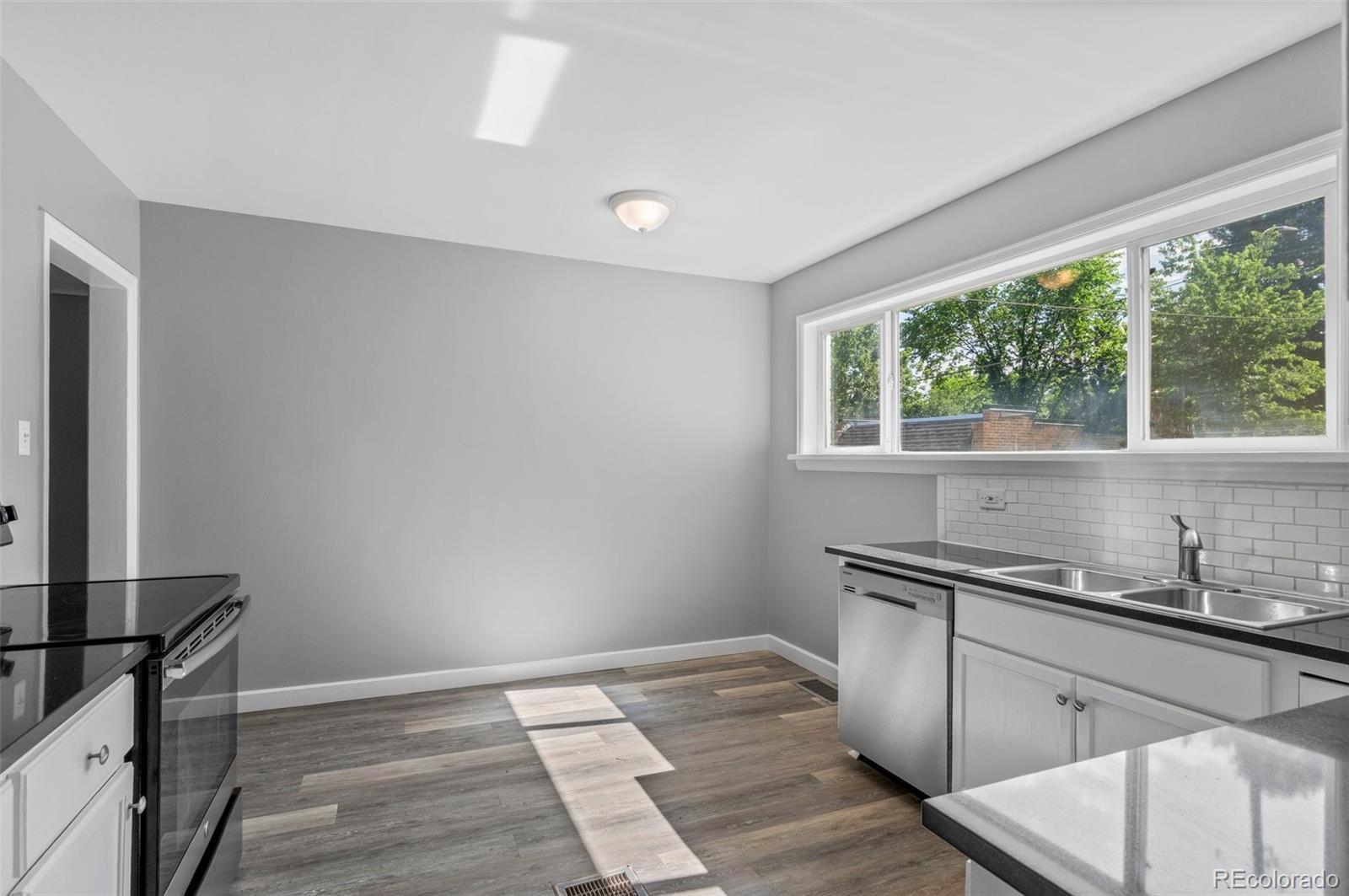 MLS Image #6 for 740  cherry street,denver, Colorado