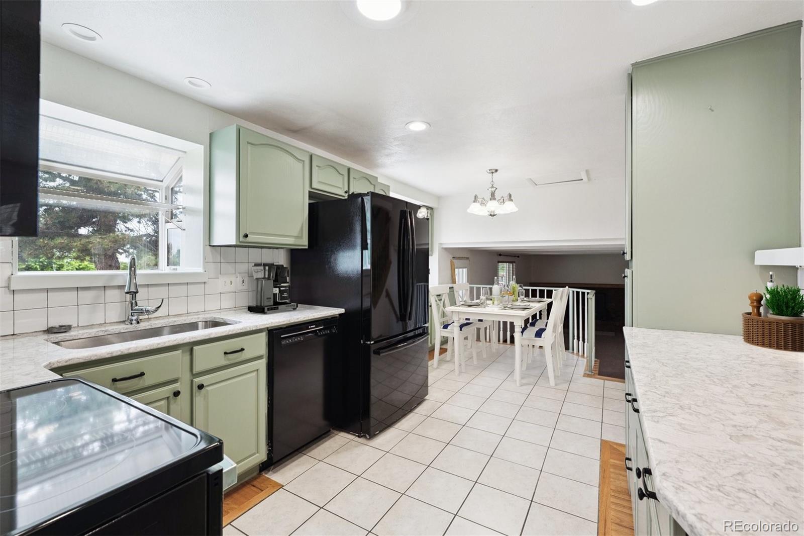 MLS Image #8 for 7323  upham court,arvada, Colorado