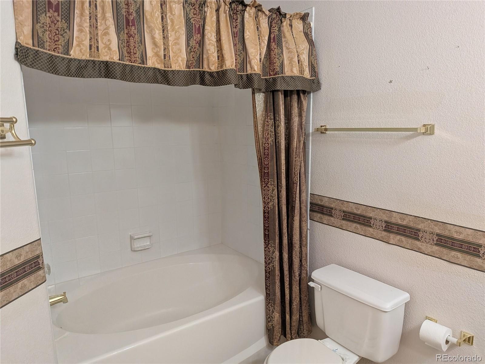 MLS Image #13 for 7369 s alkire street,littleton, Colorado