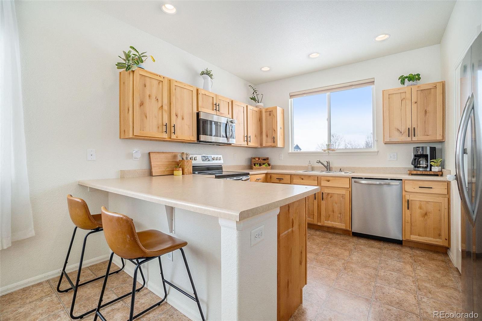 MLS Image #4 for 2137  day spring drive,windsor, Colorado