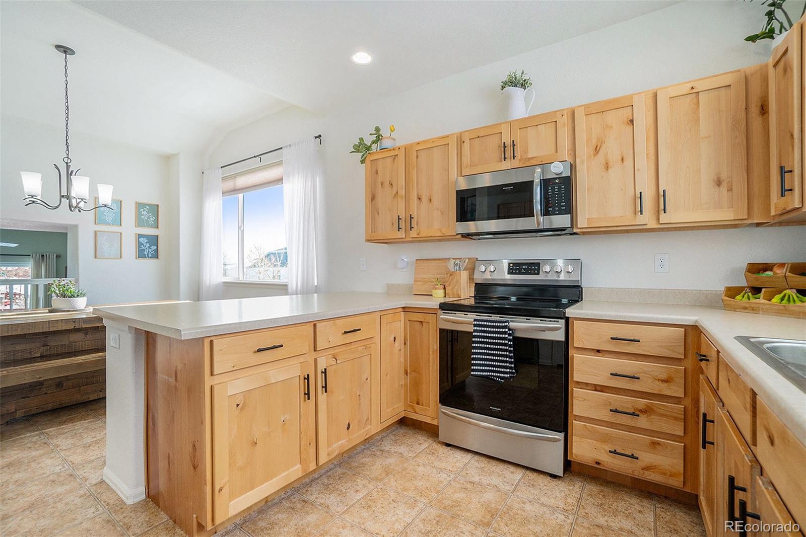 MLS Image #6 for 2137  day spring drive,windsor, Colorado