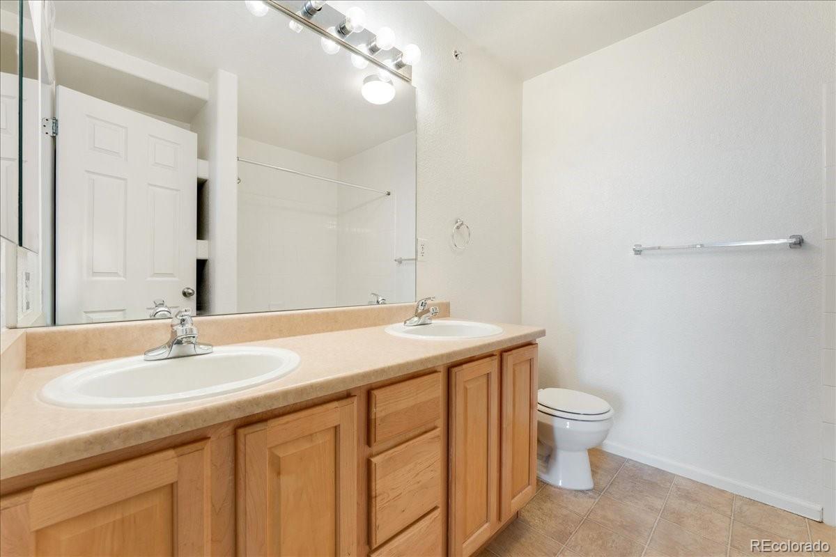 MLS Image #13 for 5255  memphis street,denver, Colorado