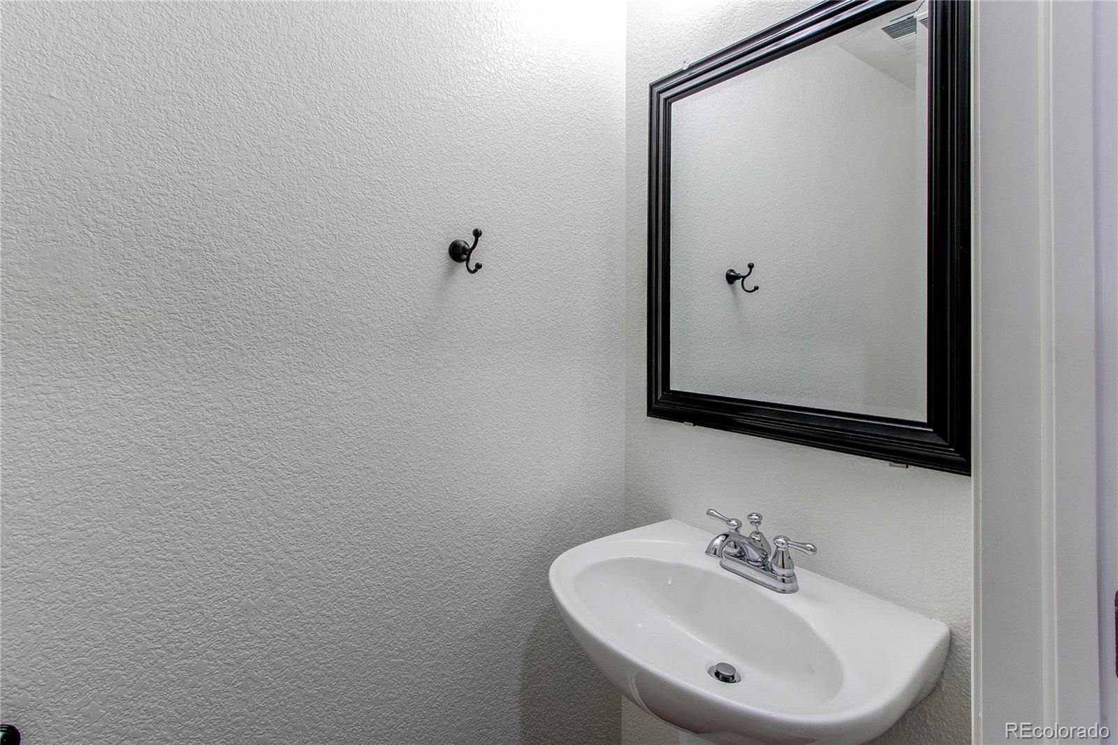 MLS Image #15 for 19043 e 58th avenue ,denver, Colorado