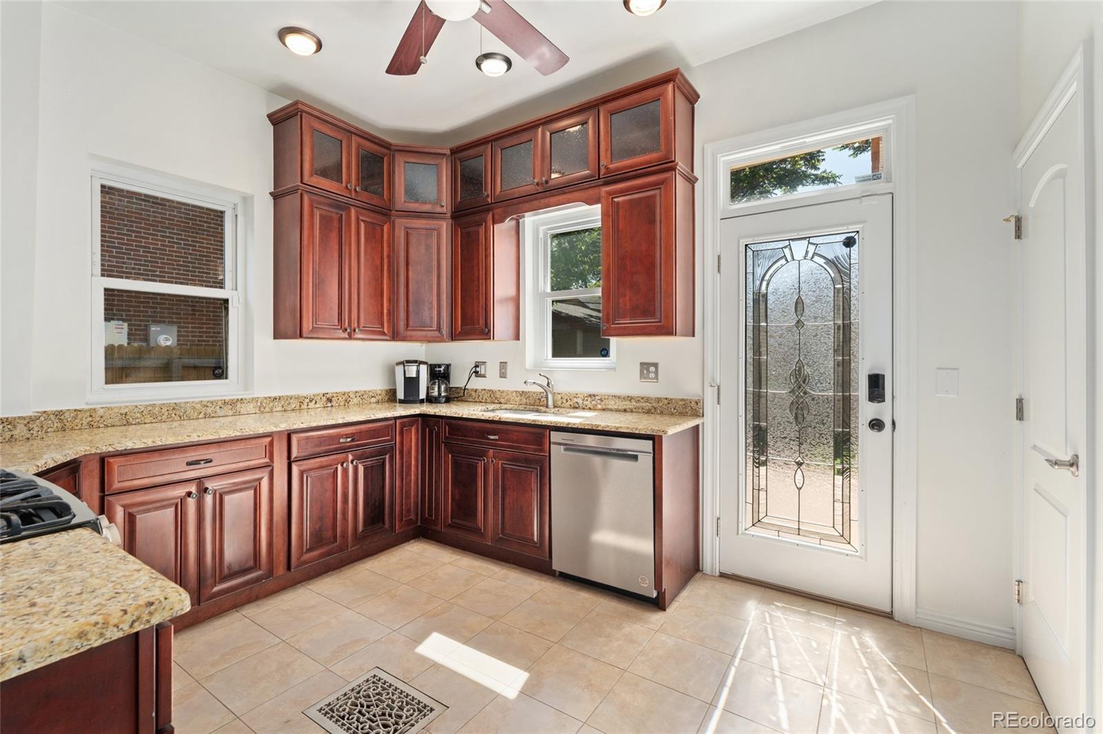 MLS Image #7 for 2829 n franklin street,denver, Colorado