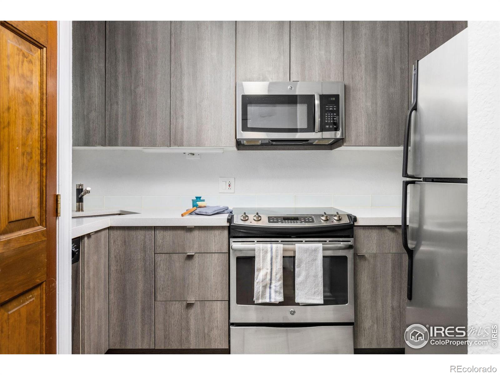 MLS Image #9 for 2201  pearl street,boulder, Colorado