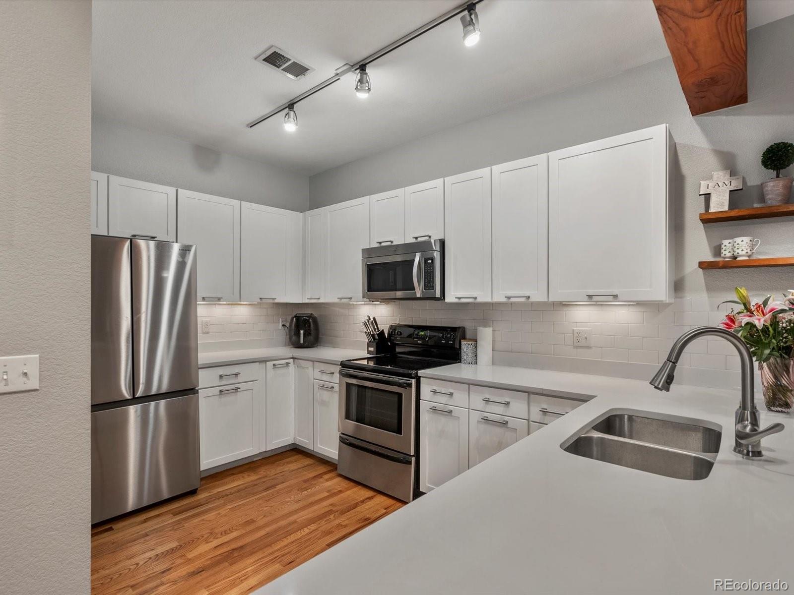 MLS Image #14 for 2524  champa street,denver, Colorado