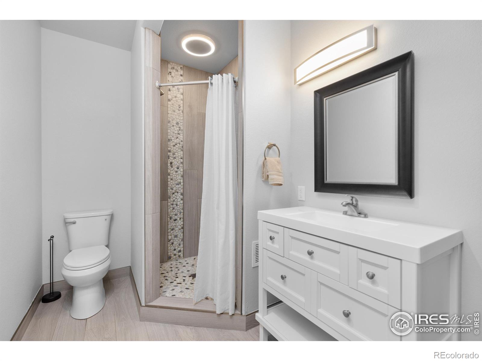 MLS Image #15 for 505  nesting eagles way,berthoud, Colorado