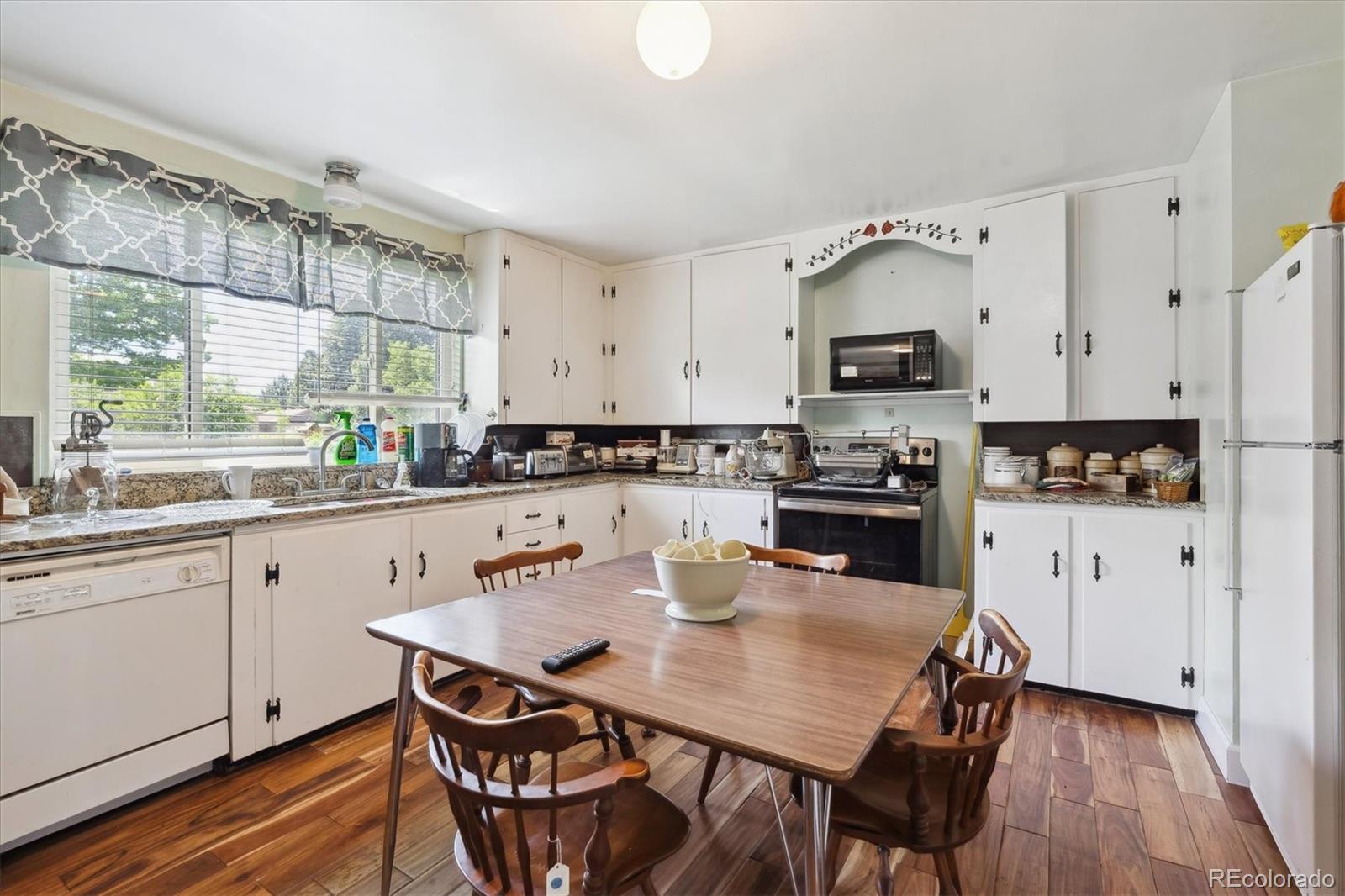 MLS Image #3 for 675  holland street,lakewood, Colorado