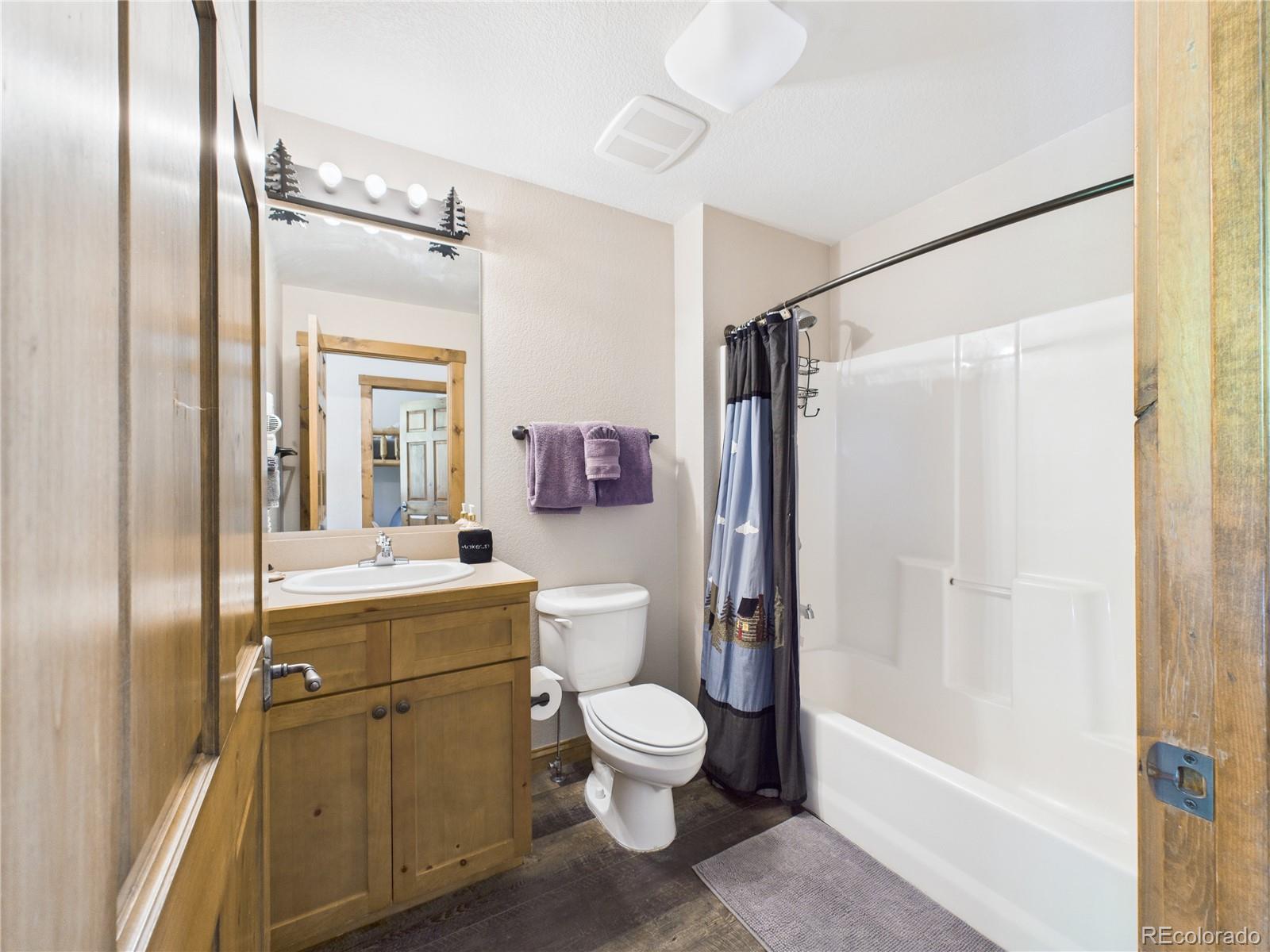 MLS Image #18 for 27  lake ridge circle,dillon, Colorado