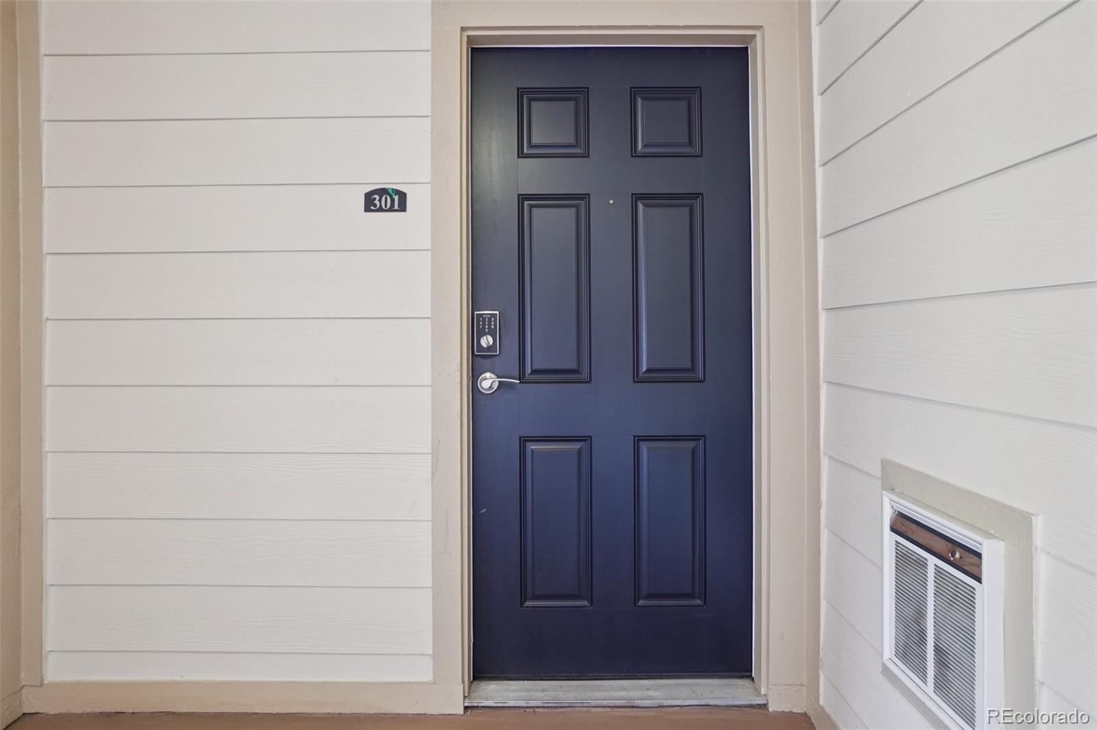 MLS Image #10 for 5726 n genoa way 301,aurora, Colorado