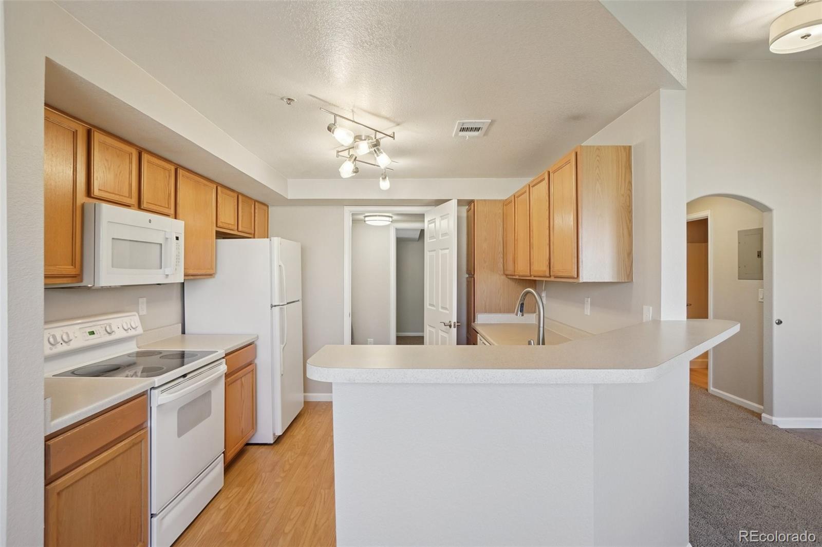 MLS Image #20 for 5726 n genoa way 301,aurora, Colorado