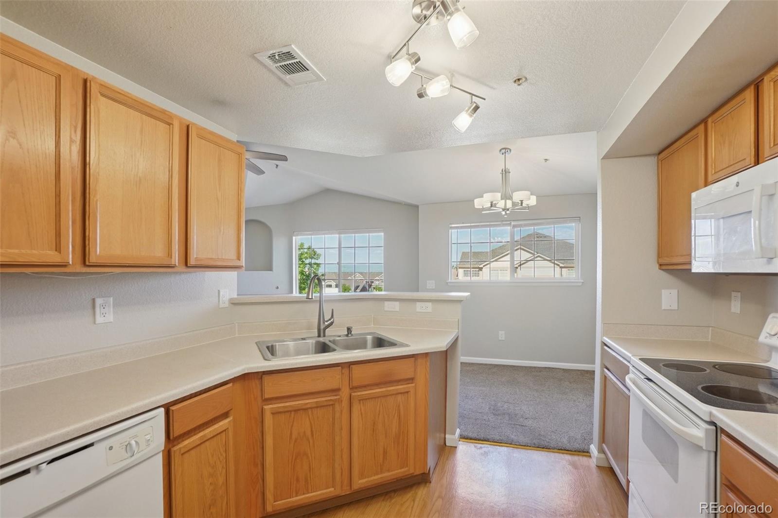 MLS Image #22 for 5726 n genoa way 301,aurora, Colorado
