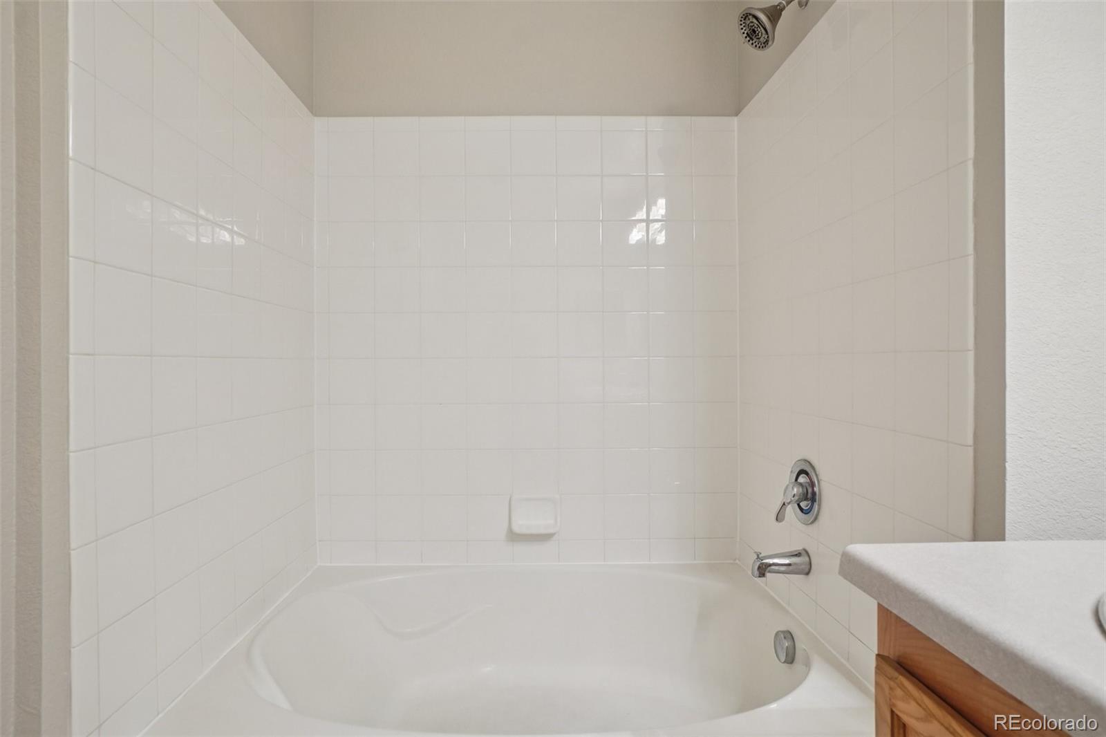 MLS Image #28 for 5726 n genoa way 301,aurora, Colorado