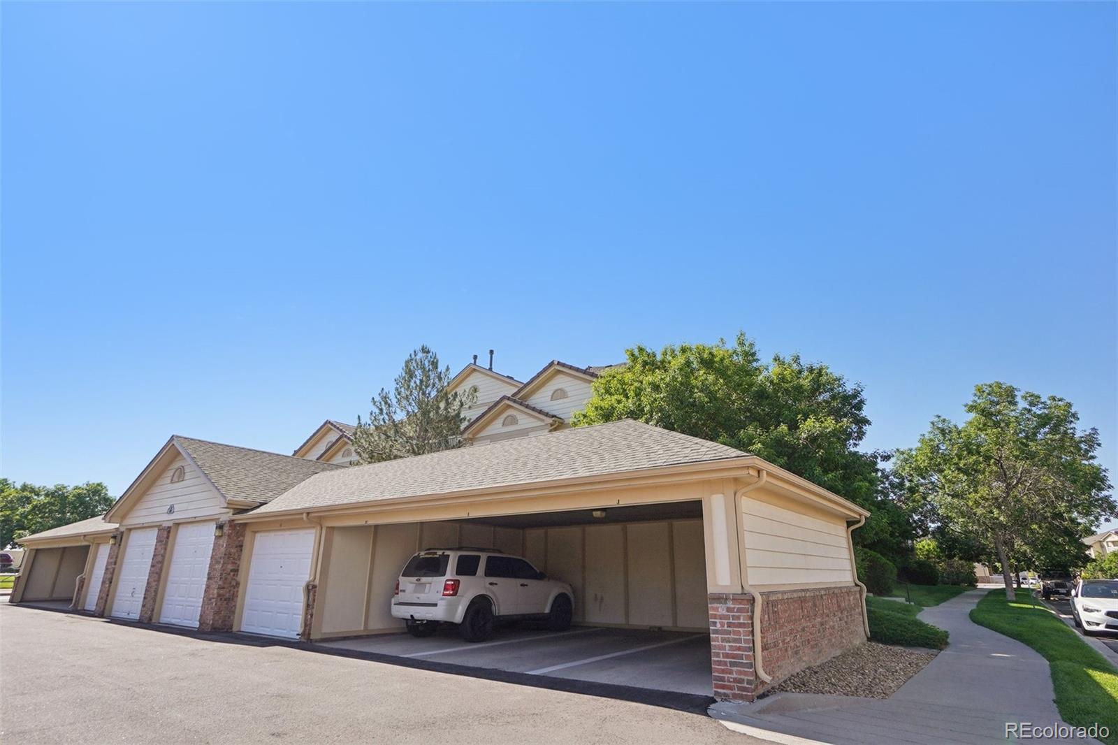 MLS Image #36 for 5726 n genoa way 301,aurora, Colorado