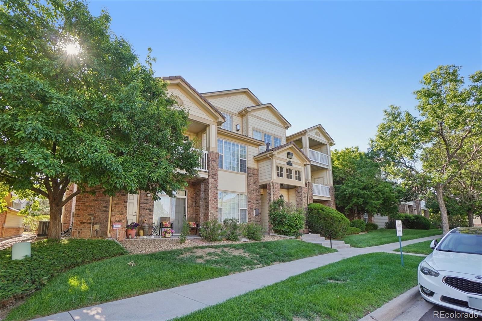 MLS Image #4 for 5726 n genoa way 301,aurora, Colorado