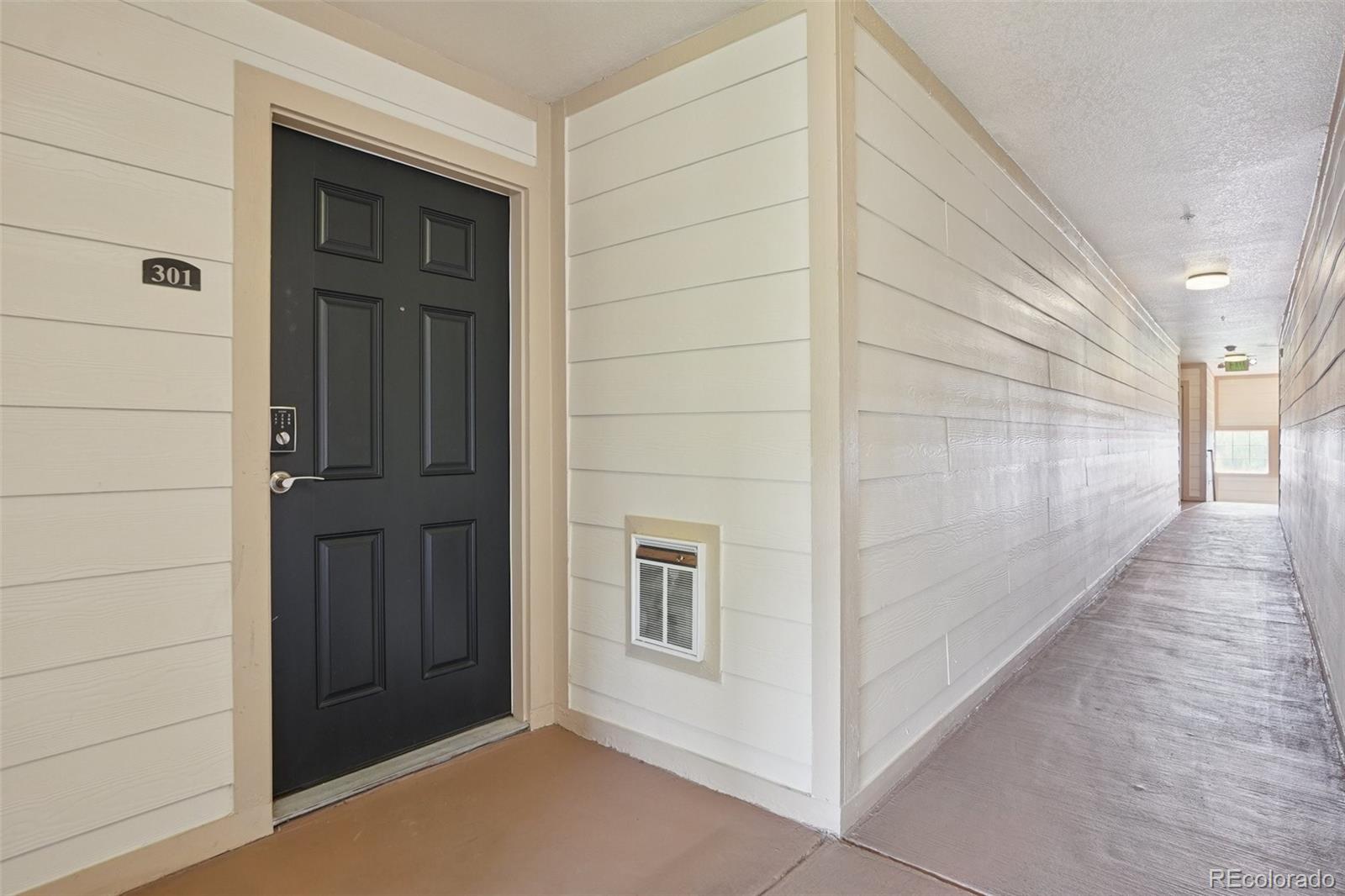 MLS Image #9 for 5726 n genoa way 301,aurora, Colorado