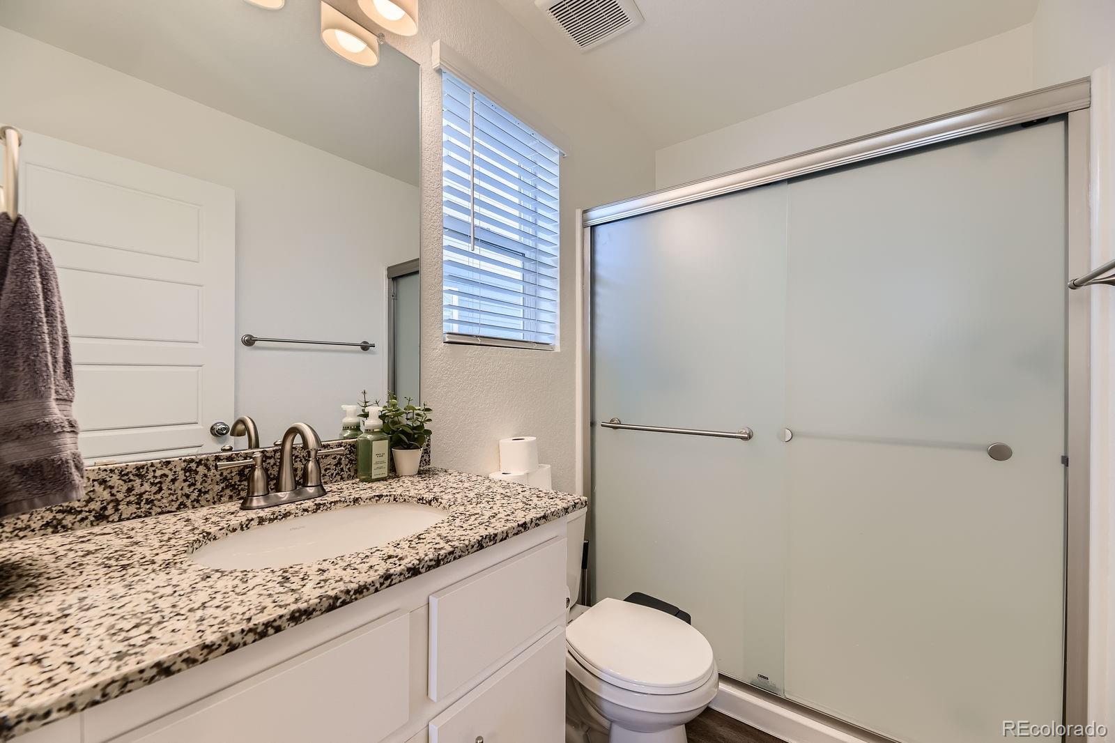MLS Image #17 for 18270 e 51st place,denver, Colorado