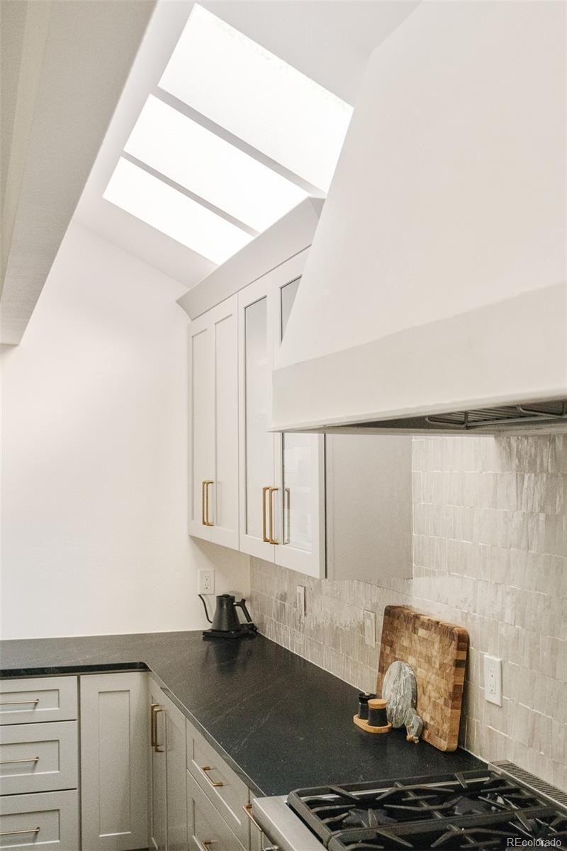 MLS Image #16 for 40 s dexter street,denver, Colorado