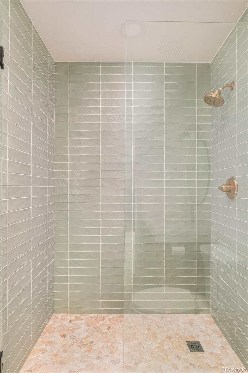 MLS Image #33 for 40 s dexter street,denver, Colorado