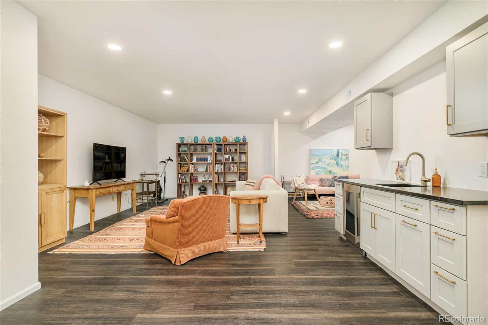 MLS Image #34 for 40 s dexter street,denver, Colorado