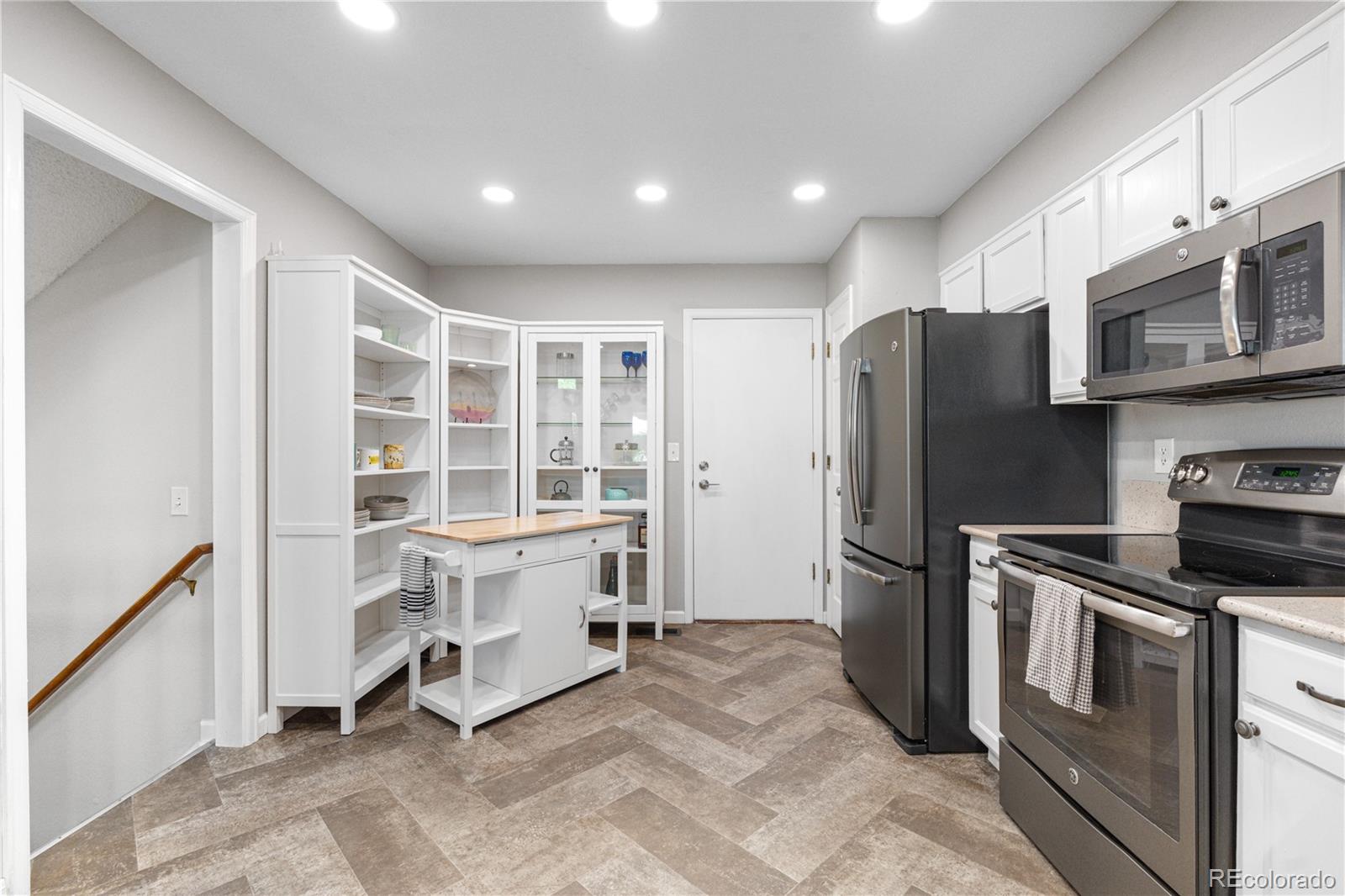MLS Image #10 for 6375 s jackson street,centennial, Colorado