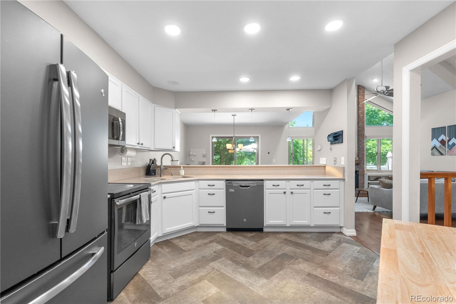 MLS Image #8 for 6375 s jackson street,centennial, Colorado