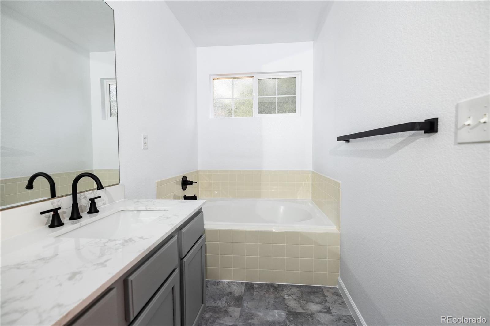 MLS Image #16 for 18656 e harvard drive,aurora, Colorado