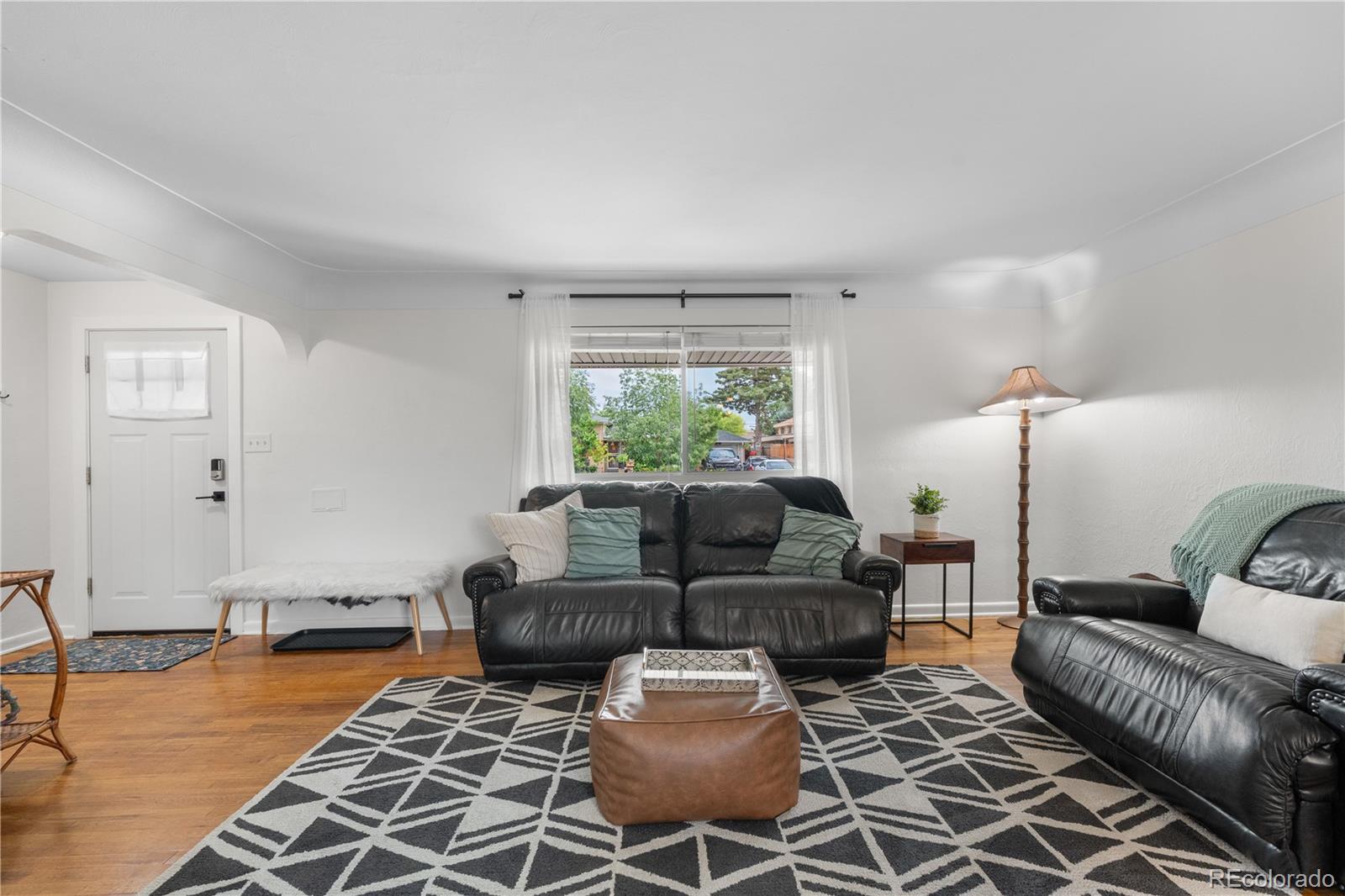 MLS Image #7 for 2075  oakland street,aurora, Colorado