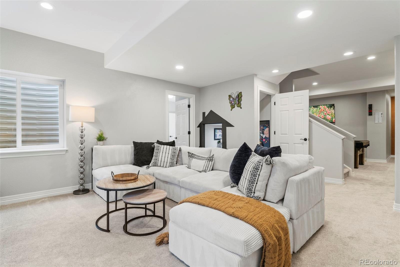 MLS Image #32 for 27290 e nova circle,aurora, Colorado