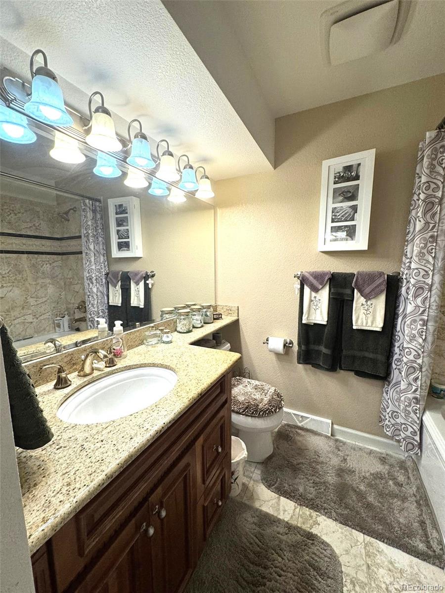 MLS Image #13 for 13126 w warren circle,lakewood, Colorado