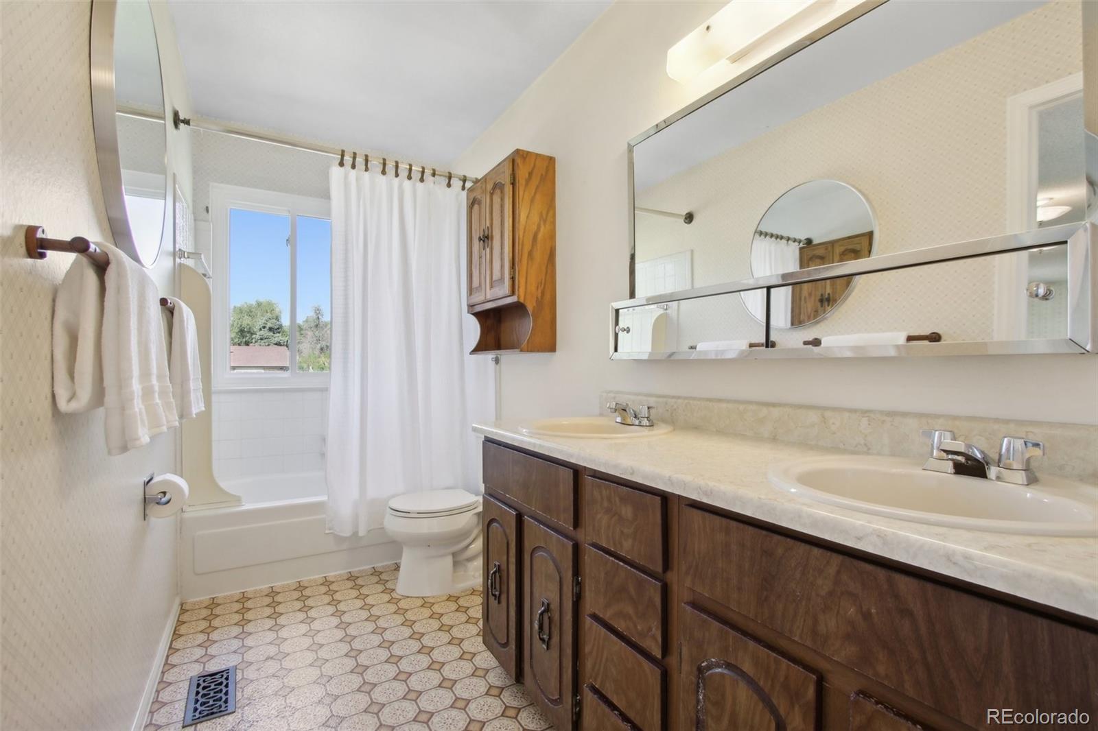 MLS Image #17 for 1791 s laredo street,aurora, Colorado