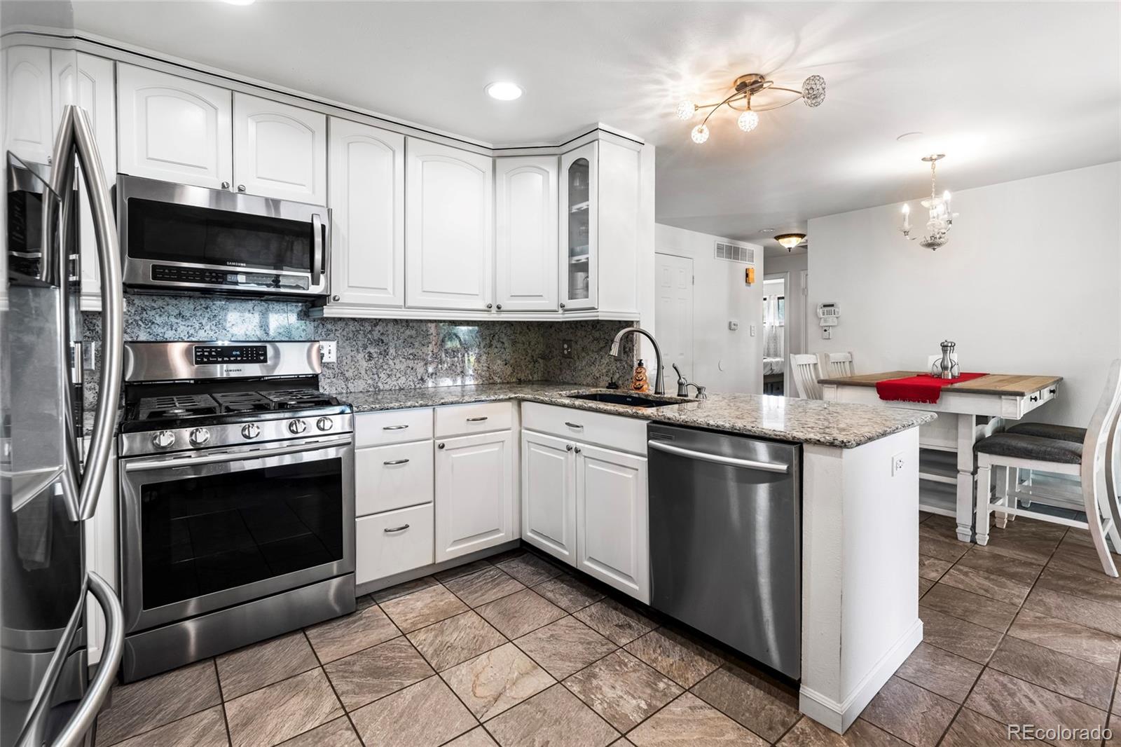 MLS Image #7 for 6336 w 71st place,arvada, Colorado