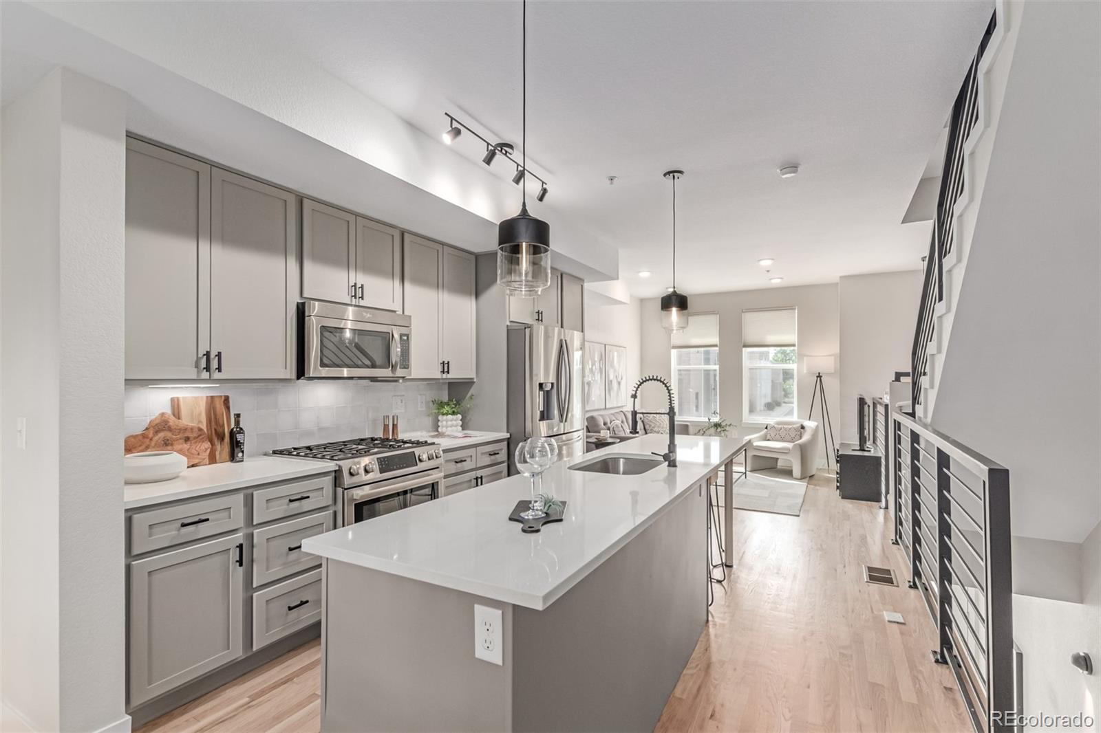 MLS Image #13 for 2436  welton street,denver, Colorado