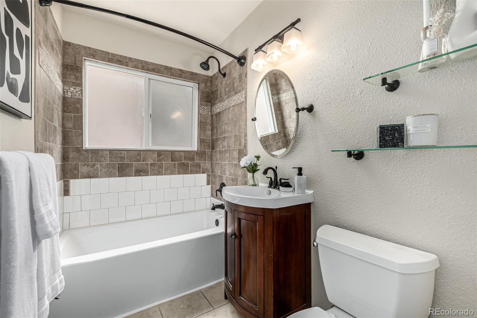 MLS Image #29 for 1635  poplar street,denver, Colorado