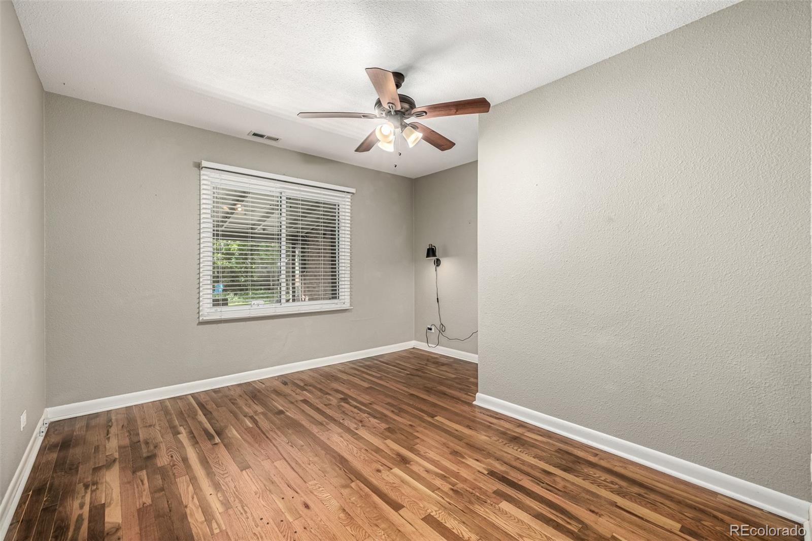 MLS Image #30 for 1635  poplar street,denver, Colorado