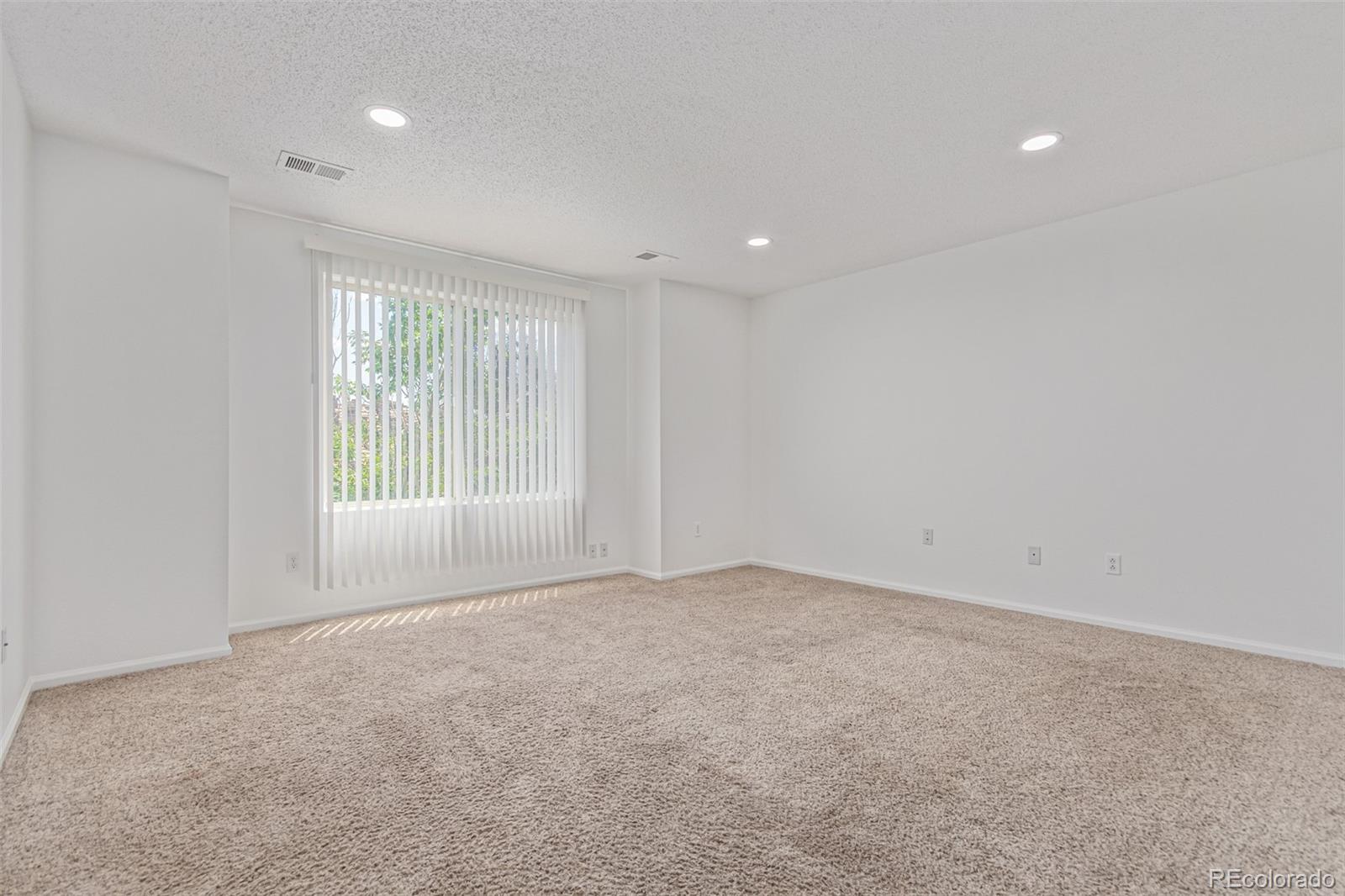 MLS Image #15 for 19466 e 59th drive,aurora, Colorado