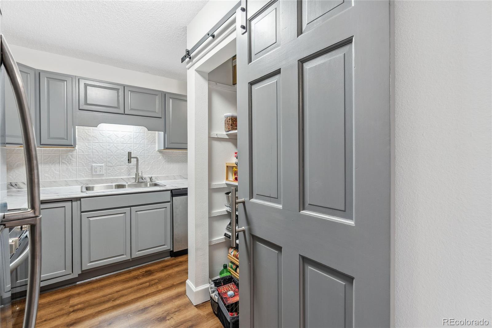 MLS Image #16 for 2835 s monaco parkway,denver, Colorado