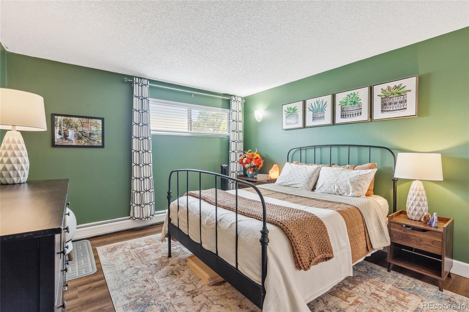 MLS Image #18 for 2835 s monaco parkway,denver, Colorado