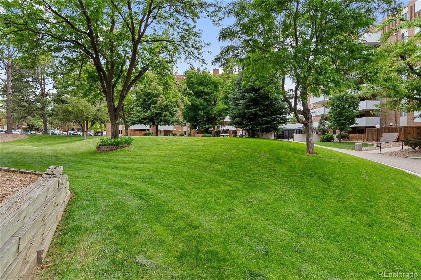 MLS Image #35 for 2835 s monaco parkway,denver, Colorado