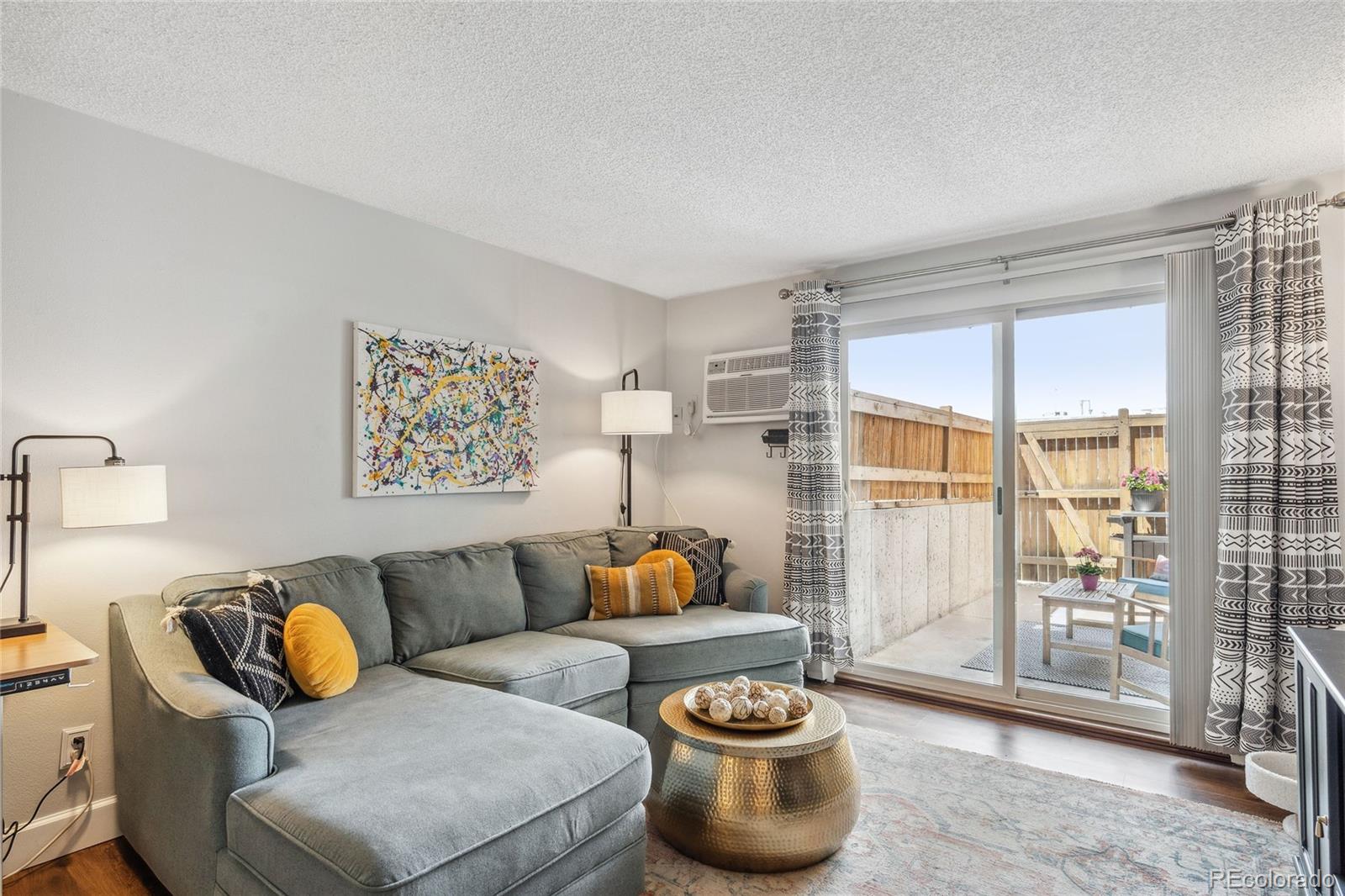 MLS Image #5 for 2835 s monaco parkway,denver, Colorado
