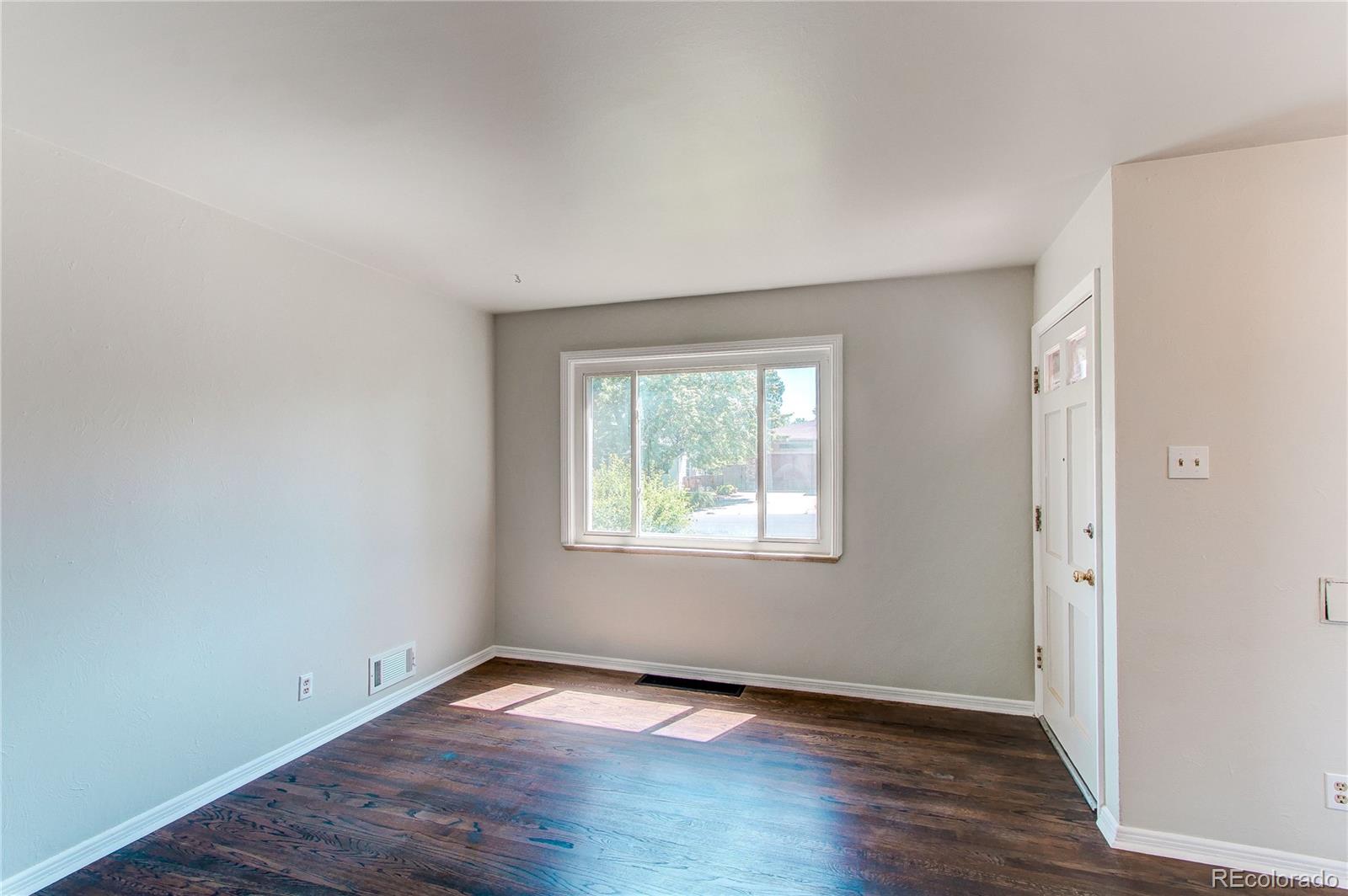 MLS Image #8 for 3311 s eudora street,denver, Colorado