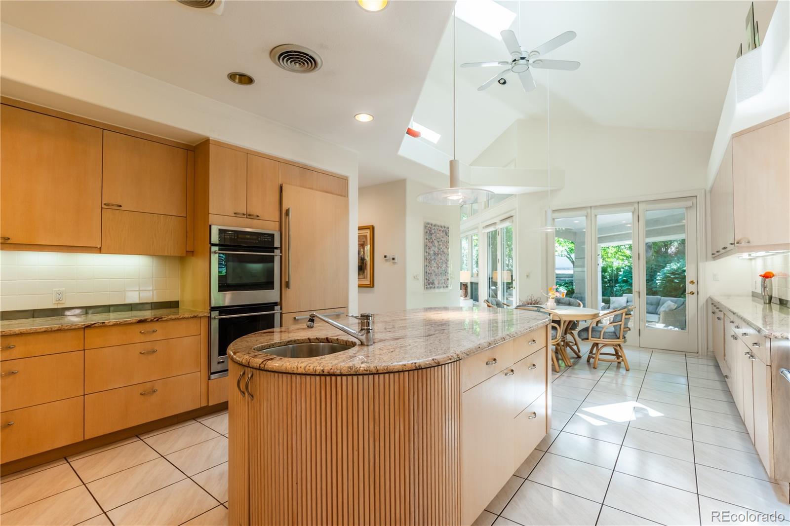 MLS Image #11 for 400 s steele street,denver, Colorado