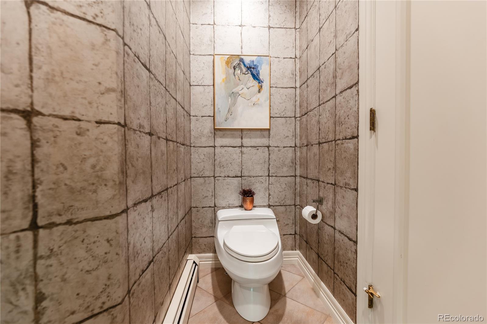 MLS Image #16 for 400 s steele street,denver, Colorado