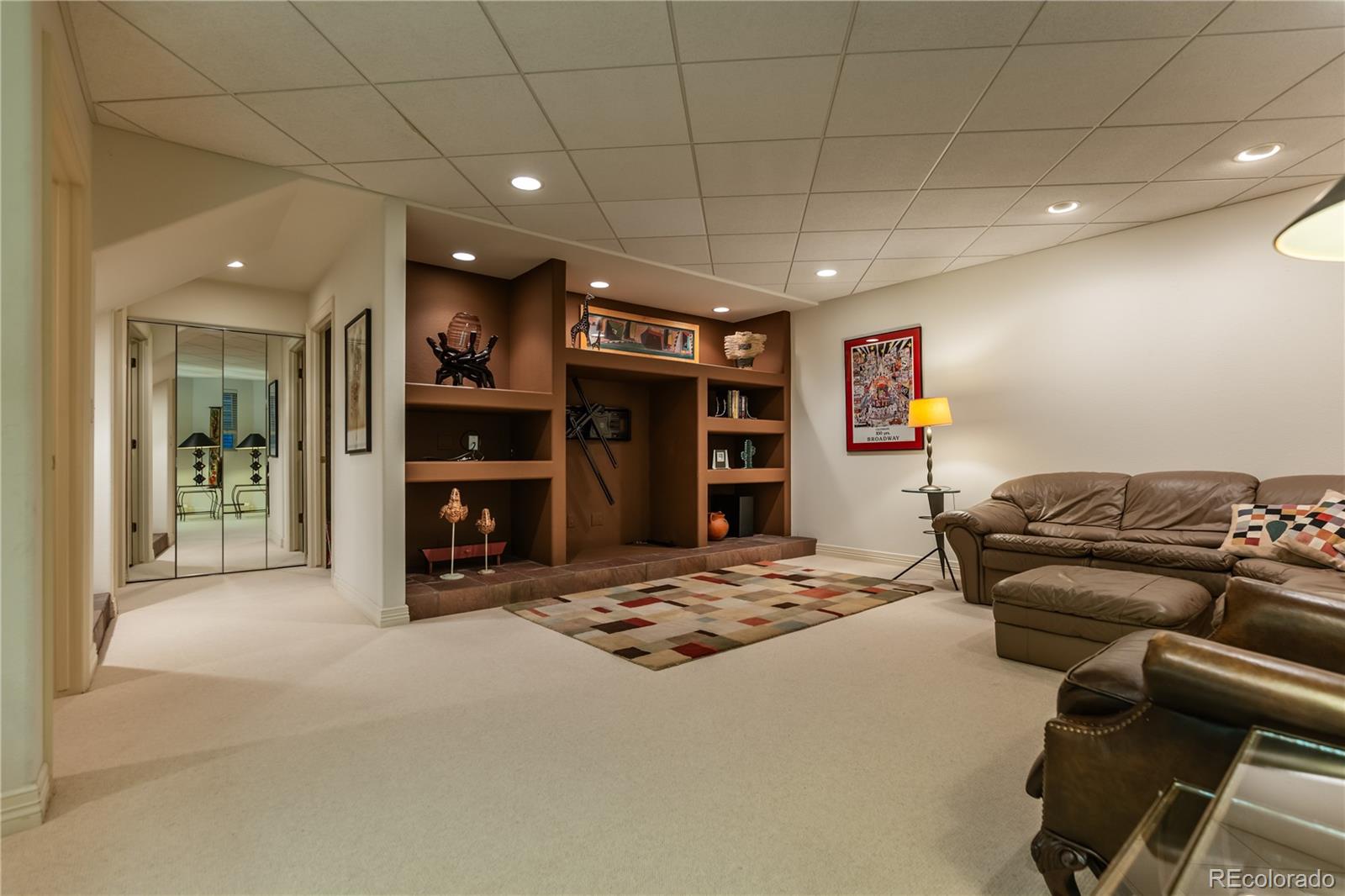 MLS Image #38 for 400 s steele street,denver, Colorado