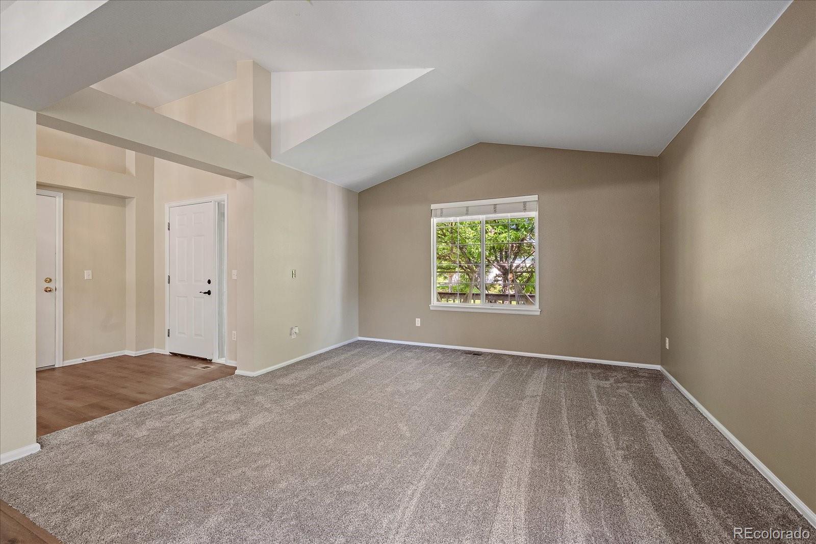 MLS Image #3 for 5932 s versailles street,aurora, Colorado